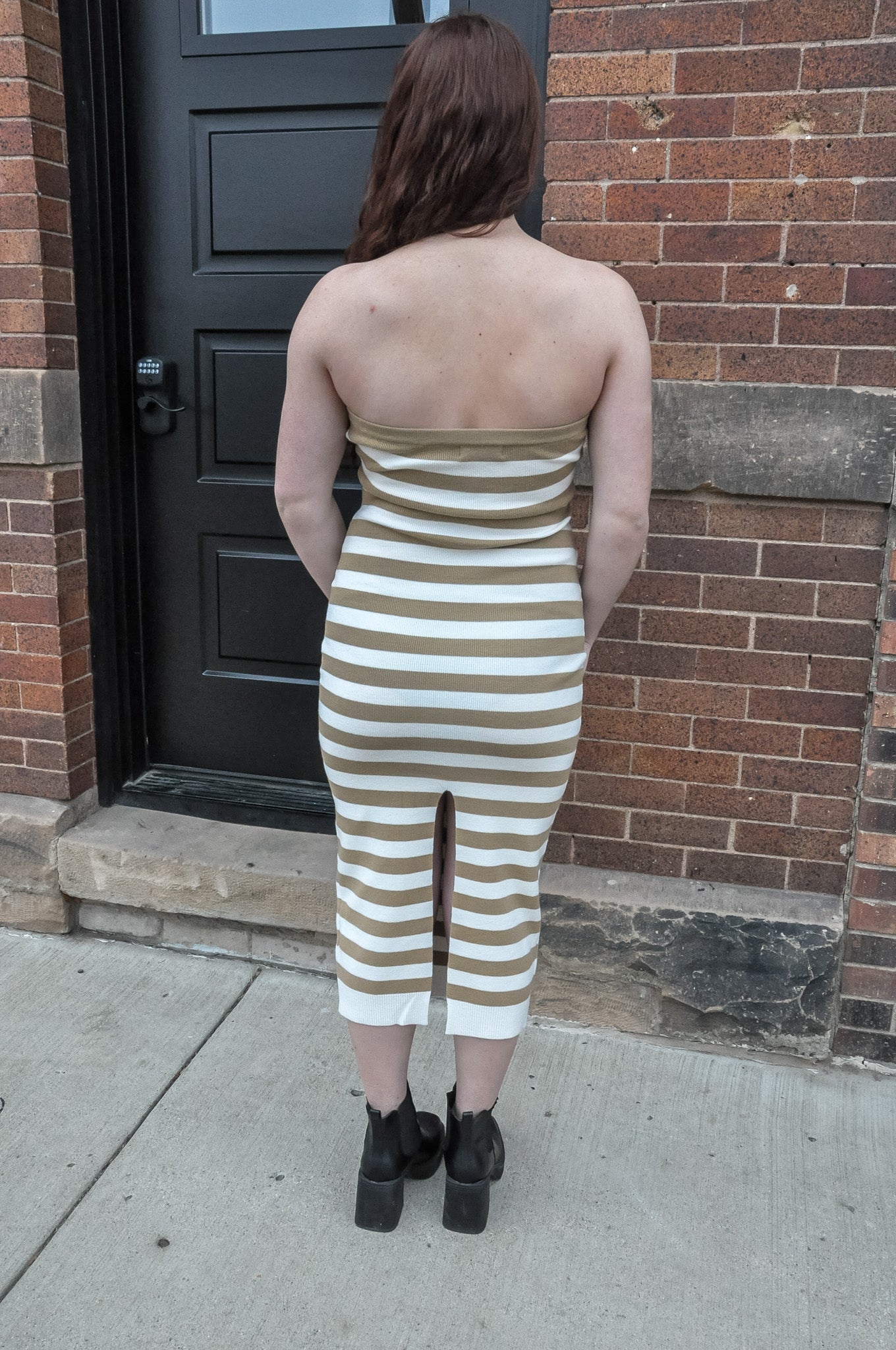 CasualKhakiKnitDress_1.jpg